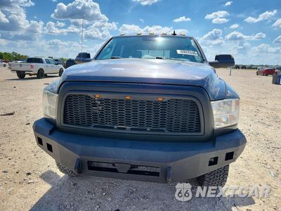 Piąte zdjęcie samochodu w środku: 2014 RAM 2500 SLT VIN:3C6UR5DJXEG253540 - miniatura