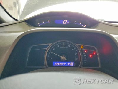 Zdjęcie 9 z 12 samochodu: 2010 HONDA CIVIC VP VIN:2HGFA1F36AH516831 - miniatura