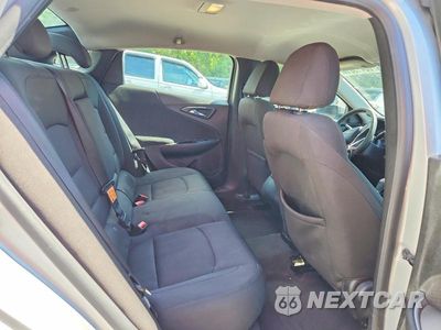 Zdjęcie 10 z 12 samochodu: 2018 CHEVROLET MALIBU LS VIN:1G1ZB5ST3JF284897 - miniatura