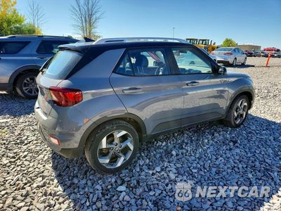 Trzecie zdjęcie samochodu z tyłu: 2022 HYUNDAI VENUE LIMITED VIN:KMHRC8A38NU132036 - miniatura