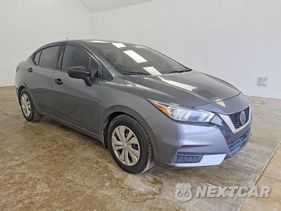 Czwarte zdjęcie samochodu z boku: 2020 NISSAN VERSA S VIN:3N1CN8DV3LL826533 - miniatura