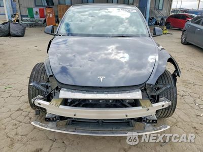 Piąte zdjęcie samochodu w środku: 2024 TESLA MODEL Y VIN:7SAYGDEDXRF046034 - miniatura