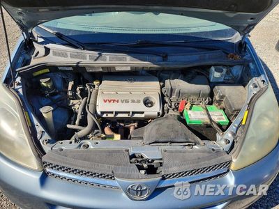 Zdjęcie 12 z 13 samochodu: 2004 TOYOTA SIENNA XLE LIMITED 7 PASSENGER VIN:5TDBA22C84S027832 - miniatura
