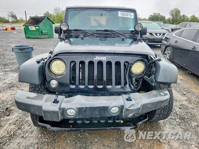 Piąte zdjęcie samochodu w środku: 2017 JEEP WRANGLER UNLIMITED SPORT VIN:1C4BJWDG1HL582765 - miniatura