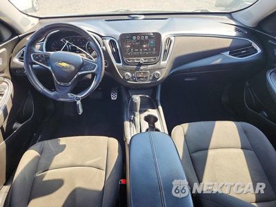 Zdjęcie 8 z 13 samochodu: 2016 CHEVROLET MALIBU LT VIN:1G1ZE5ST4GF346159 - miniatura