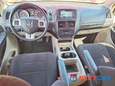 Zdjęcie 8 z 14 samochodu: 2011 DODGE GRAND CARAVAN CREW VIN:2D4RN5DG1BR611843 - miniatura