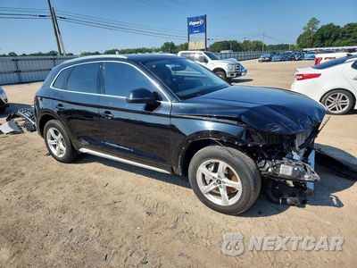 Czwarte zdjęcie samochodu z boku: 2023 AUDI Q5 PREMIUM 40 VIN:WA1ABAFY3P2076368 - miniatura