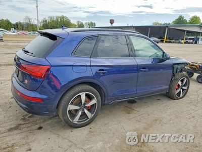 Trzecie zdjęcie samochodu z tyłu: 2024 AUDI Q5 VIN:WA1EAAFY0R2136047 - miniatura
