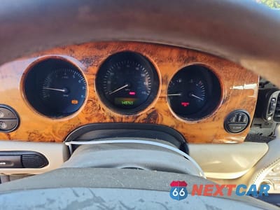 Zdjęcie 9 z 12 samochodu: 1998 JAGUAR XJ8 VIN:SAJHX1240WC813934 - miniatura