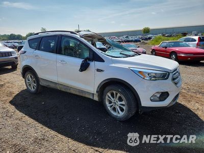 Czwarte zdjęcie samochodu z boku: 2017 FORD ESCAPE SE VIN:1FMCU0GD3HUA79254 - miniatura