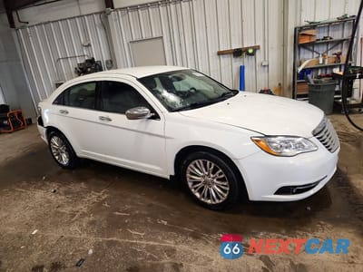 Czwarte zdjęcie samochodu z boku: 2012 CHRYSLER 200 LIMITED VIN:1C3CCBCB7CN162958 - miniatura