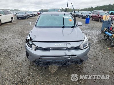 Piąte zdjęcie samochodu w środku: 2022 KIA RIO S VIN:3KPA24AD3NE444916 - miniatura