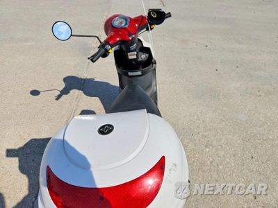 Zdjęcie 6 z 10 samochodu: 2013 GENUINE SCOOTER CO. BUDDY 125 VIN:RFVPAC200D1013699 - miniatura
