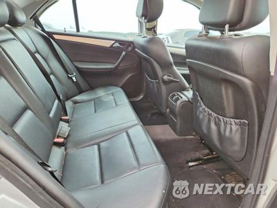 Zdjęcie 10 z 13 samochodu: 2006 MERCEDES-BENZ C 230 VIN:WDBRF52HX6A874136 - miniatura