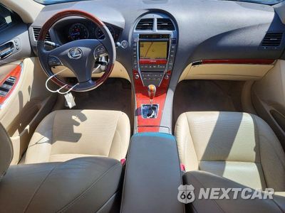 Zdjęcie 8 z 12 samochodu: 2012 LEXUS ES 350 VIN:JTHBK1EG7C2475408 - miniatura