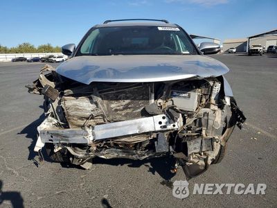 Piąte zdjęcie samochodu w środku: 2019 TOYOTA HIGHLANDER LE VIN:5TDZZRFH5KS363442 - miniatura