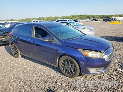 Czwarte zdjęcie samochodu z boku: 2016 FORD FOCUS SE VIN:1FADP3K25GL306302 - miniatura
