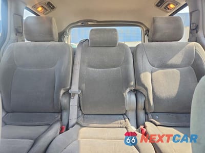 Zdjęcie 10 z 13 samochodu: 2005 TOYOTA SIENNA LE 8 PASSENGER VIN:5TDZA23C35S288333 - miniatura