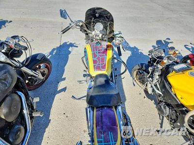 Zdjęcie 6 z 9 samochodu: 1999 HONDA VT1100 C VIN:1HFSC1809XA302939 - miniatura