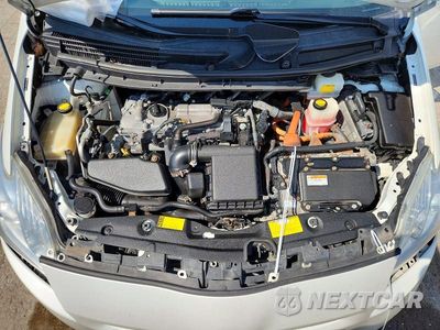 Zdjęcie 11 z 12 samochodu: 2011 TOYOTA PRIUS FOUR VIN:JTDKN3DU0B1443982 - miniatura