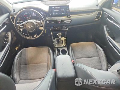 Zdjęcie 8 z 13 samochodu: 2021 KIA SELTOS S VIN:KNDEUCAA7M7098718 - miniatura