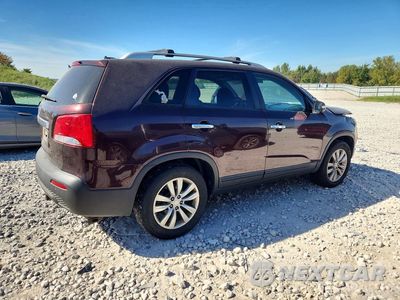Trzecie zdjęcie samochodu z tyłu: 2011 KIA SORENTO LX VIN:5XYKT4A28BG181577 - miniatura