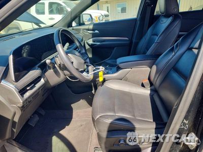 Zdjęcie 7 z 13 samochodu: 2024 CADILLAC XT4 PREMIUM LUXURY VIN:1GYFZDR4XRF149498 - miniatura