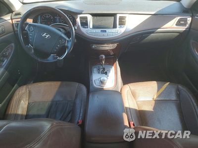 Zdjęcie 8 z 12 samochodu: 2011 HYUNDAI GENESIS 4.6L VIN:KMHGC4DF6BU124597 - miniatura