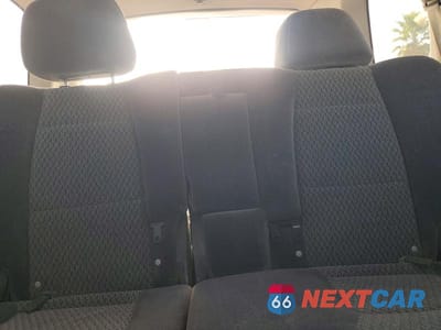 Zdjęcie 10 z 13 samochodu: 2004 HYUNDAI SANTA FE BASE VIN:KM8SB12B74U709624 - miniatura