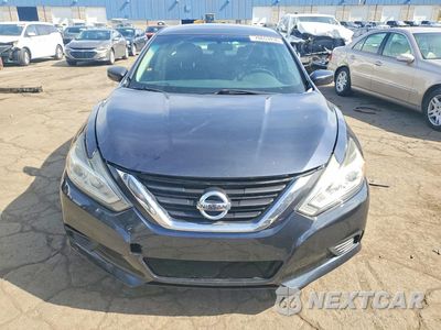 Piąte zdjęcie samochodu w środku: 2017 NISSAN ALTIMA 2.5 SV VIN:1N4AL3AP5HC206567 - miniatura