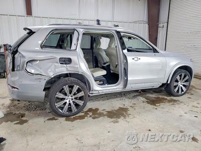 Trzecie zdjęcie samochodu z tyłu: 2024 VOLVO XC90 PLUS VIN:YV4062JE2R1248209 - miniatura