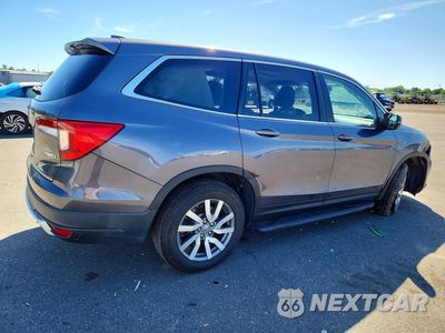 Trzecie zdjęcie samochodu z tyłu: 2019 HONDA PILOT EXL VIN:5FNYF6H57KB083581 - miniatura