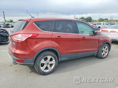 Trzecie zdjęcie samochodu z tyłu: 2015 FORD ESCAPE SE VIN:1FMCU9GXXFUA33108 - miniatura