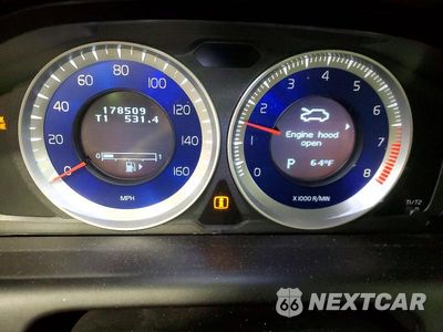 Zdjęcie 9 z 12 samochodu: 2012 VOLVO XC60 T6 VIN:YV4902DZ6C2307089 - miniatura