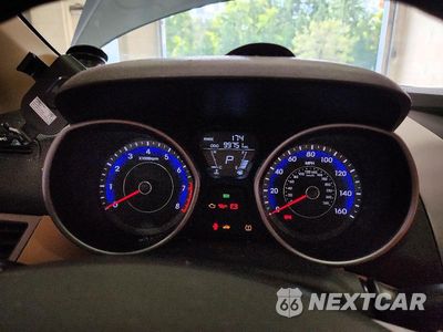 Zdjęcie 9 z 13 samochodu: 2013 HYUNDAI ELANTRA GLS VIN:KMHDH4AE3DU659745 - miniatura