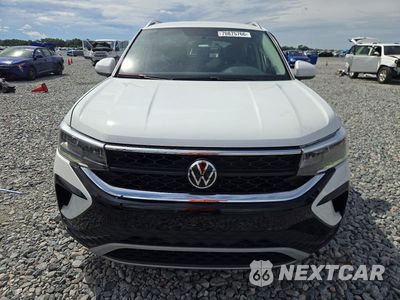 Piąte zdjęcie samochodu w środku: 2022 VOLKSWAGEN TAOS SE VIN:3VVRX7B24NM095498 - miniatura