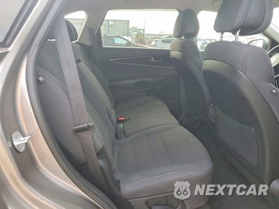 Zdjęcie 11 z 13 samochodu: 2016 KIA SORENTO LX VIN:5XYPGDA35GG015687 - miniatura