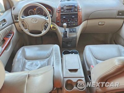 Zdjęcie 8 z 13 samochodu: 2005 TOYOTA SIENNA XLE 7 PASSENGER VIN:5TDZA22CX5S296141 - miniatura