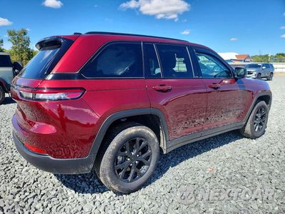 Trzecie zdjęcie samochodu z tyłu: 2024 JEEP GRAND CHEROKEE LAREDO VIN:1C4RJHAG5R8569861 - miniatura