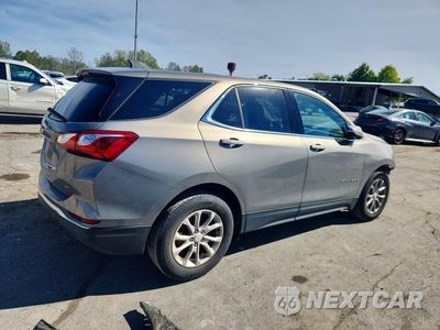 Trzecie zdjęcie samochodu z tyłu: 2019 CHEVROLET EQUINOX LT VIN:3GNAXKEV8KS511636 - miniatura