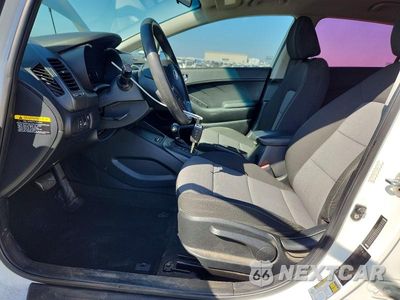 Zdjęcie 7 z 12 samochodu: 2016 KIA FORTE5 LX VIN:KNAFK5A87G5604760 - miniatura