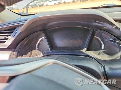Zdjęcie 9 z 12 samochodu: 2019 HONDA CIVIC LX VIN:19XFC2F68KE042659 - miniatura