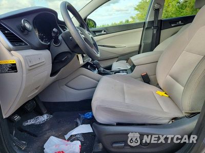 Zdjęcie 7 z 13 samochodu: 2017 HYUNDAI TUCSON SE VIN:KM8J3CA4XHU252112 - miniatura
