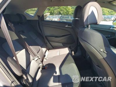 Zdjęcie 11 z 14 samochodu: 2017 HYUNDAI TUCSON SE VIN:KM8J33A44HU594848 - miniatura