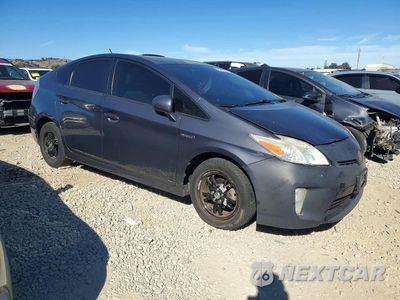 Czwarte zdjęcie samochodu z boku: 2015 TOYOTA PRIUS THREE VIN:JTDKN3DU2F1875432 - miniatura