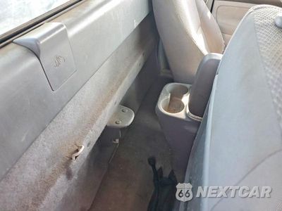 Zdjęcie 10 z 12 samochodu: 2008 TOYOTA TACOMA PRERUNNER VIN:5TENX62N78Z563099 - miniatura