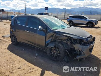 Czwarte zdjęcie samochodu z boku: 2016 CHEVROLET SONIC LTZ VIN:1G1JE6SB3G4139610 - miniatura