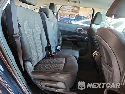 Zdjęcie 11 z 13 samochodu: 2026 KIA SORENTO LX VIN:5XYRG4JC0TG424456 - miniatura