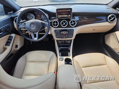 Zdjęcie 8 z 12 samochodu: 2014 MERCEDES-BENZ CLA 250 VIN:WDDSJ4EBXEN061752 - miniatura