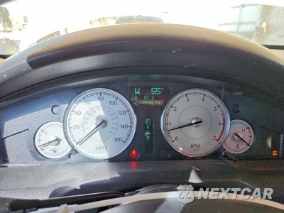 Zdjęcie 9 z 12 samochodu: 2005 CHRYSLER 300C HEMI C VIN:2C3JA63H45H502801 - miniatura